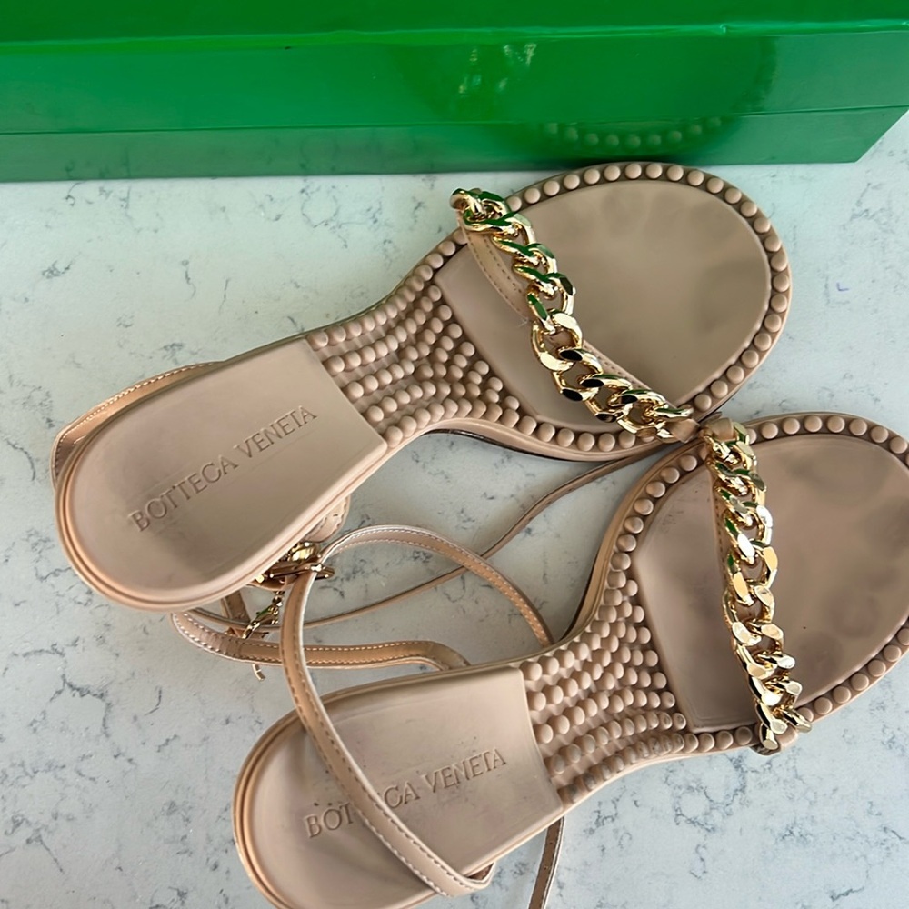 Heels 38